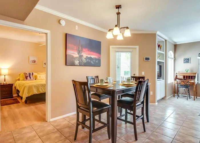 Condo: 0.3 Mi To Pickleball Courts! Holiday home